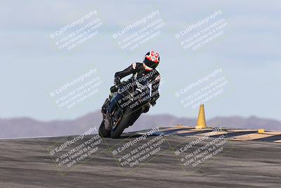 media/Nov-16-2025-Race Pace (Sun) [[8c5fa54630]]/Verified Riders/1-Turns 9 and 10 (925am)/